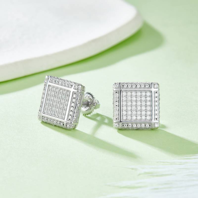 方形格子S925银Stud Earring带螺纹Moissanite厘石D级0.77ct